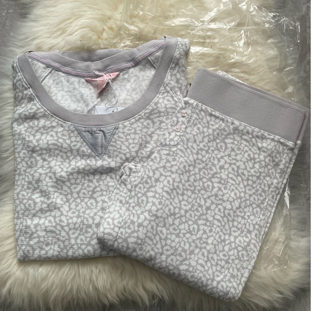 NEW Victoria’s Secret leopard pajama set